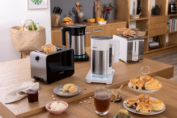TWK7201GB Bosch SensorControl Kettle - Image 2